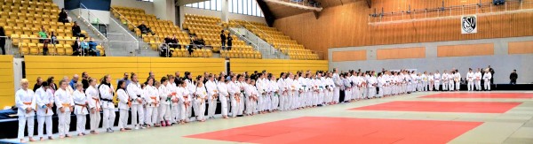 Ein ansehliches Starterfeld bei den u15 Maedchen